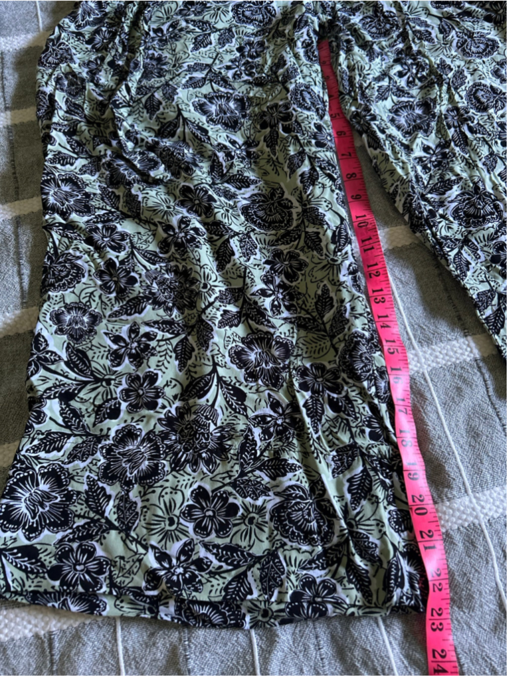 Wide Leg Pants Green Black Floral Print - Picture 10 of 11